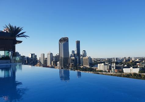 Rooftop Swimming Pool
- Emporium Hotel South Bank