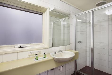 Bathroom
- Nightcap at Ferntree Gully Hotel Motel