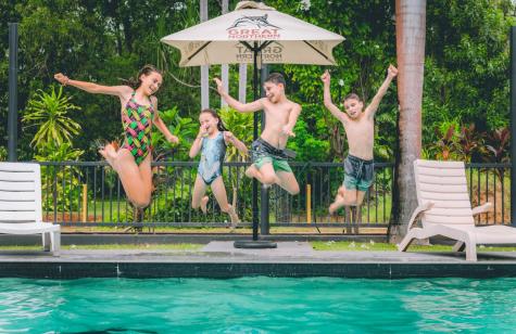 Children enjoying the pool
- Litchfield Outback Resort