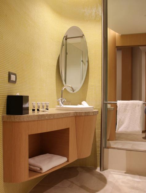 Bathroom - Rydges Australia Square