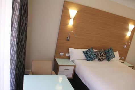 Executive King - Mercure Goulburn