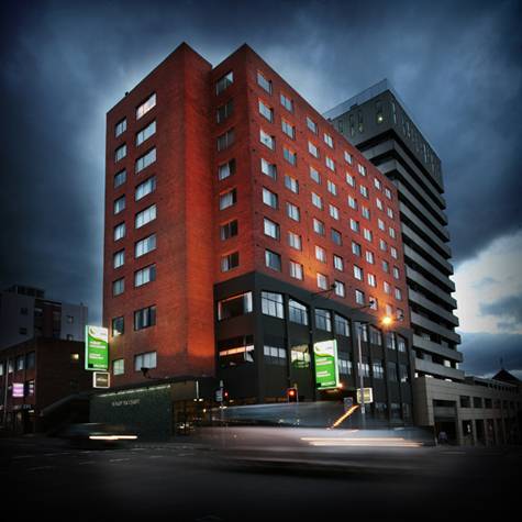 Exterior - Travelodge Hobart - Tasvillas