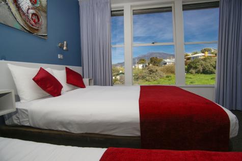 Waterfront twin
- Waterfront Lodge - Tasvillas