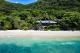 Foxy's Beachside Bar - Fitzroy Island Resort
